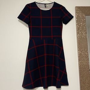 HM blue dress with red stripes, size: 4